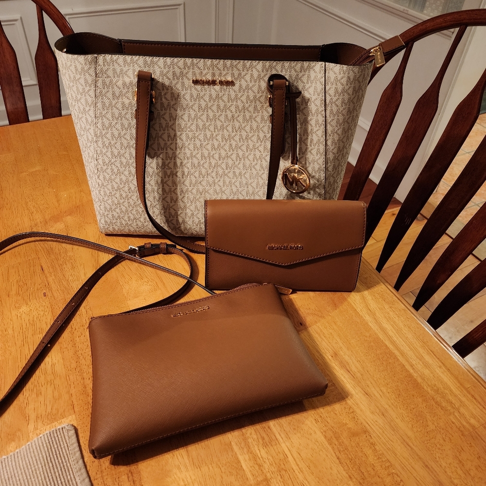 Michael Kors Charlotte Large Signature 3-in-1 Logo Tote